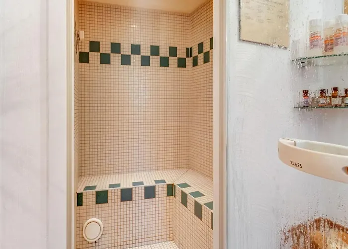 With Wellness Oasis هيلينثال